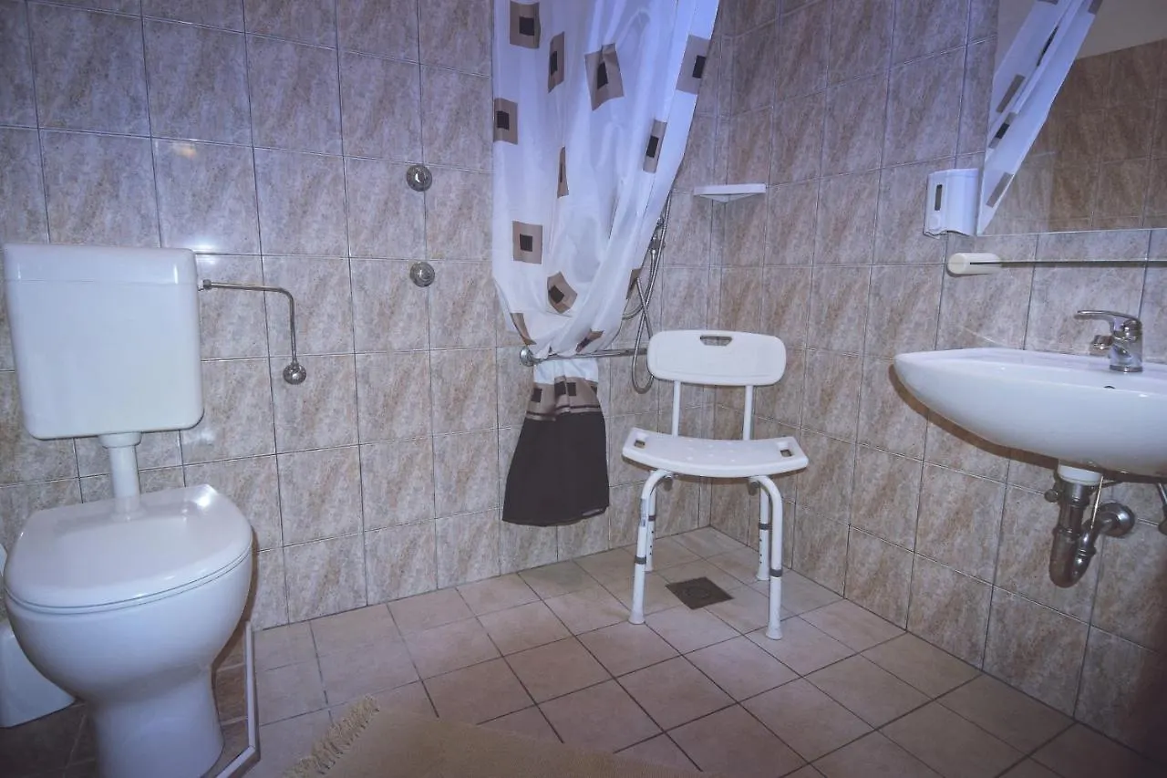 Guesthouse Zagora Pula 3*,