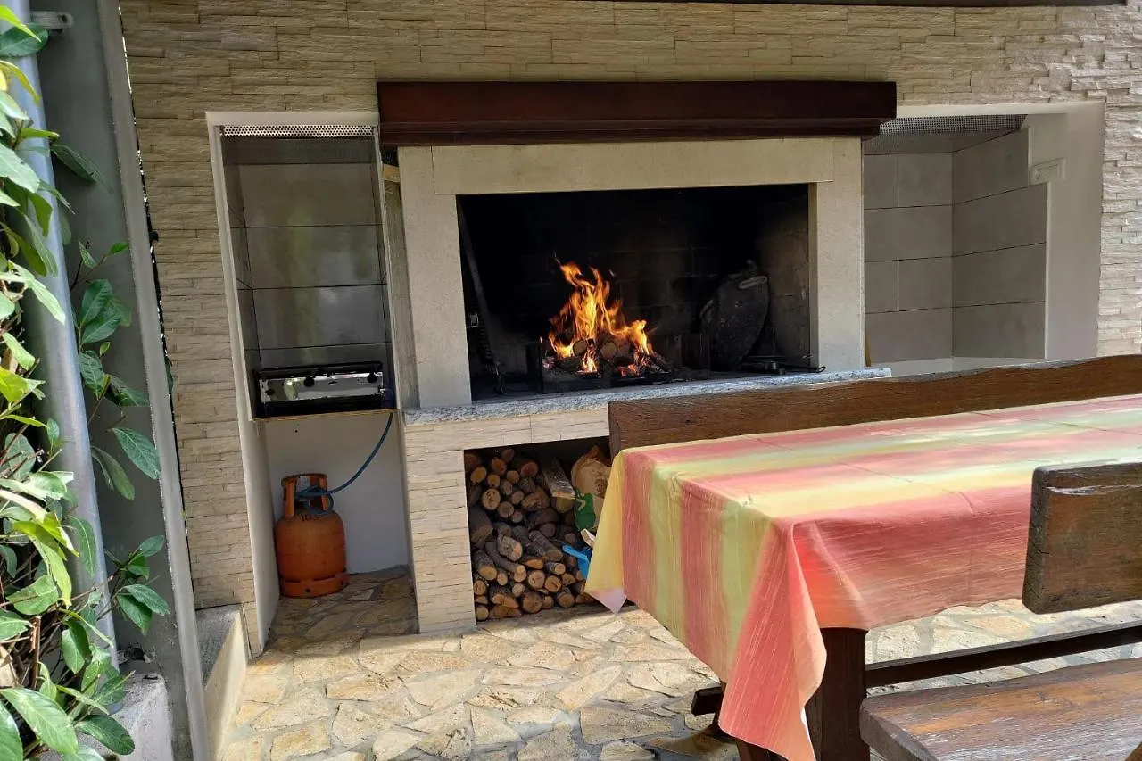 Guesthouse Zagora Pula 3*,