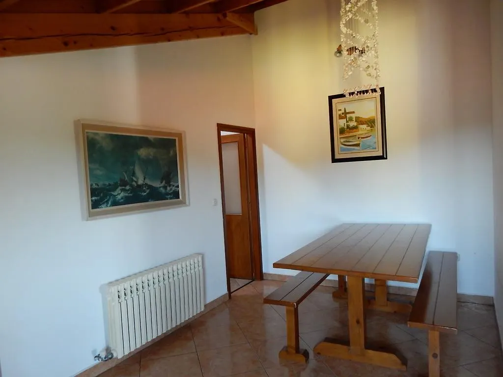 Guesthouse Zagora Pula 3*,